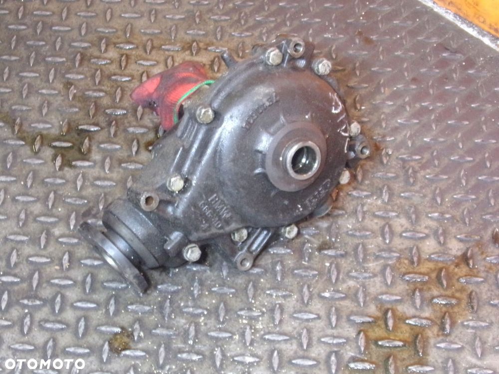 BMW X3 E83 2.5 B 07r 192KM most dyfer przod 7549000 - 4