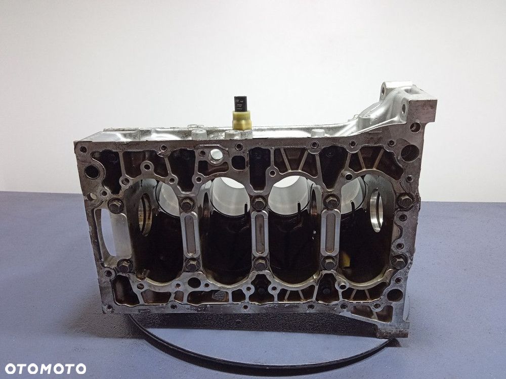 VOLVO XC60 II 2.0 D3 150 KM BLOK SILNIKA D4204T4 - 6