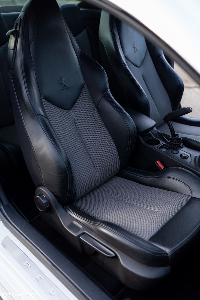 Peugeot RCZ 1.6 THP - 11