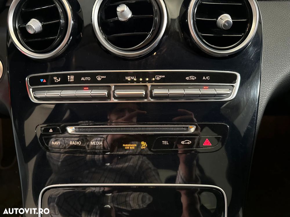 Mercedes-Benz C - 19