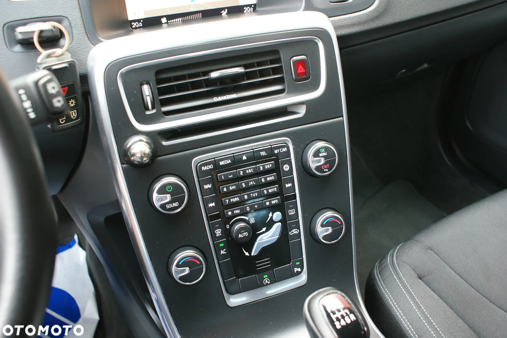 Volvo V60 D2 Drive-E Momentum - 15
