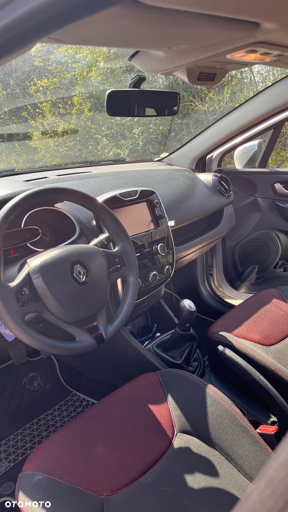 Renault Clio - 7