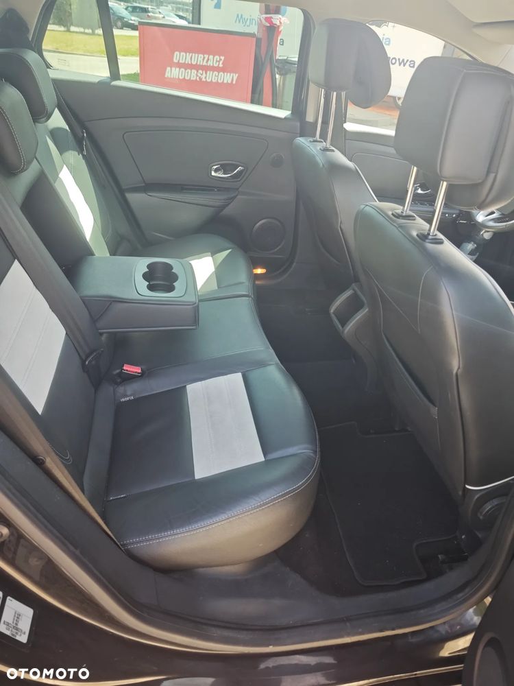 Renault Megane 1.5 dCi Limited EDC - 13