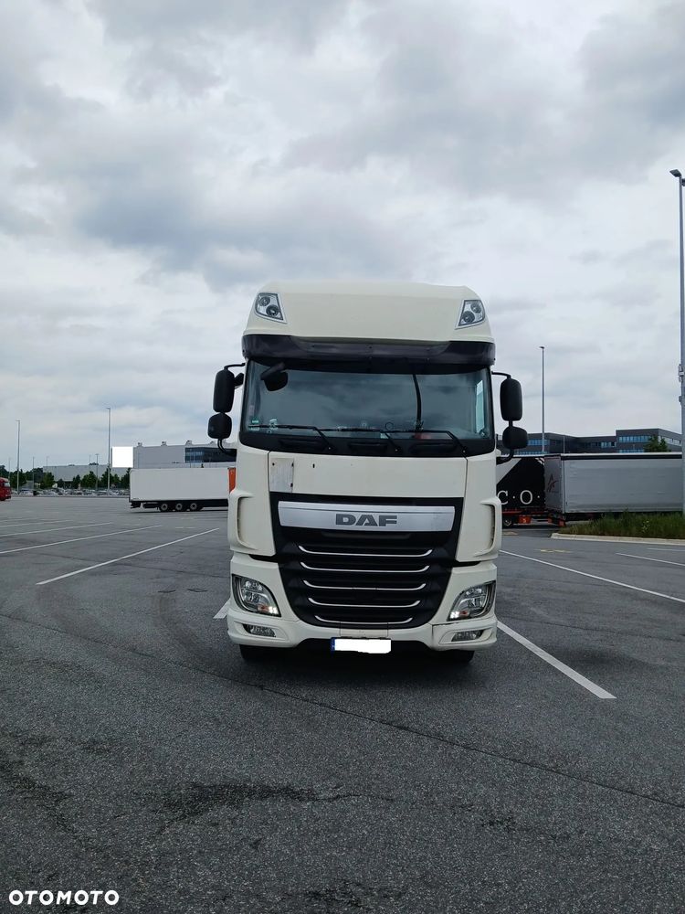 DAF XF Super Space Cab 460