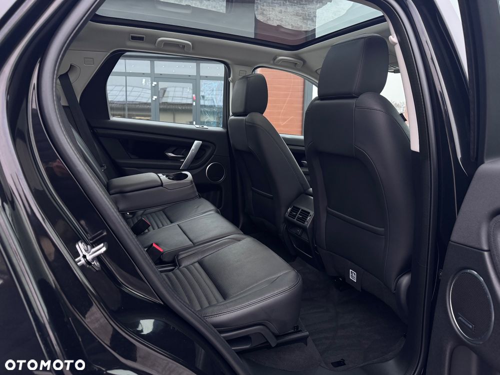 Land Rover Discovery Sport - 26