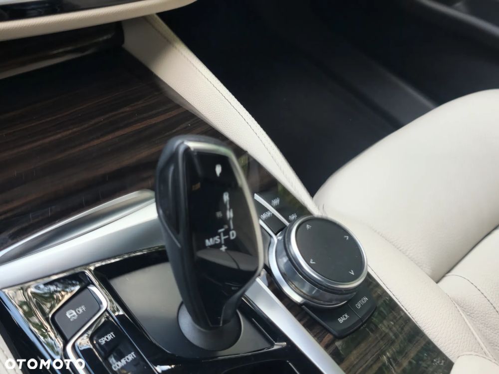 BMW Seria 5 520d Luxury Line - 18