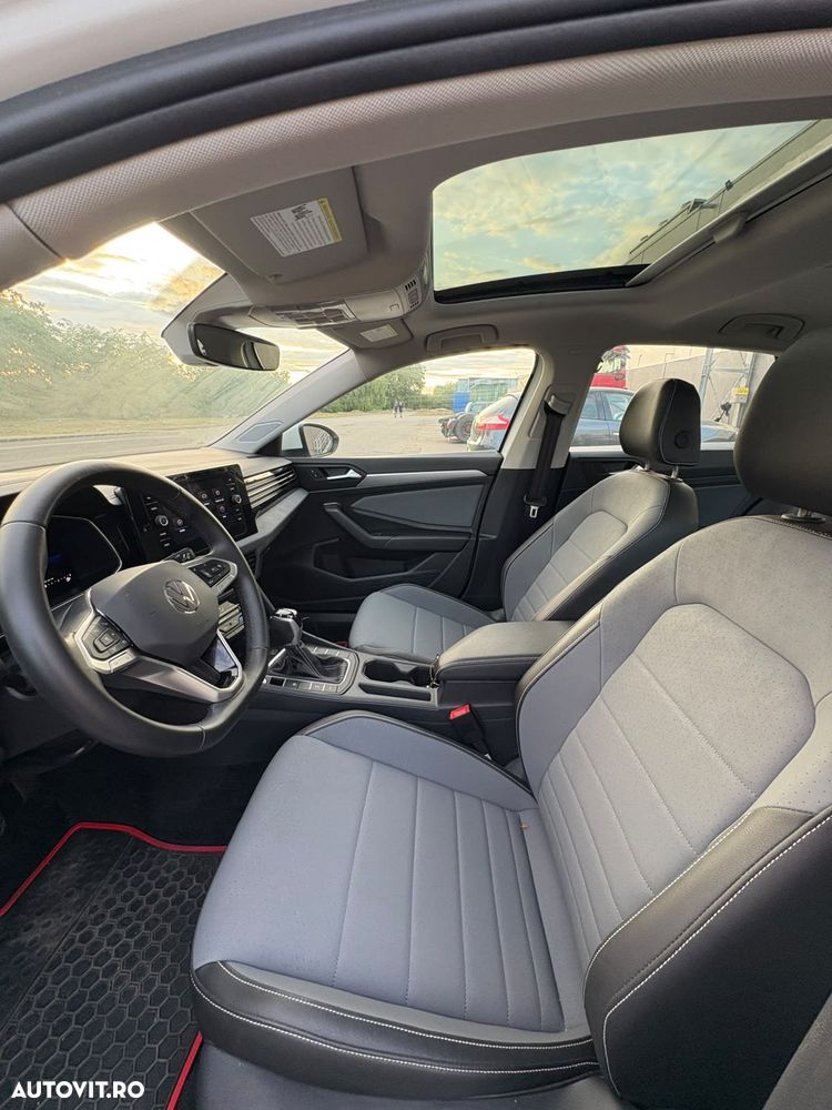 Volkswagen Jetta - 8