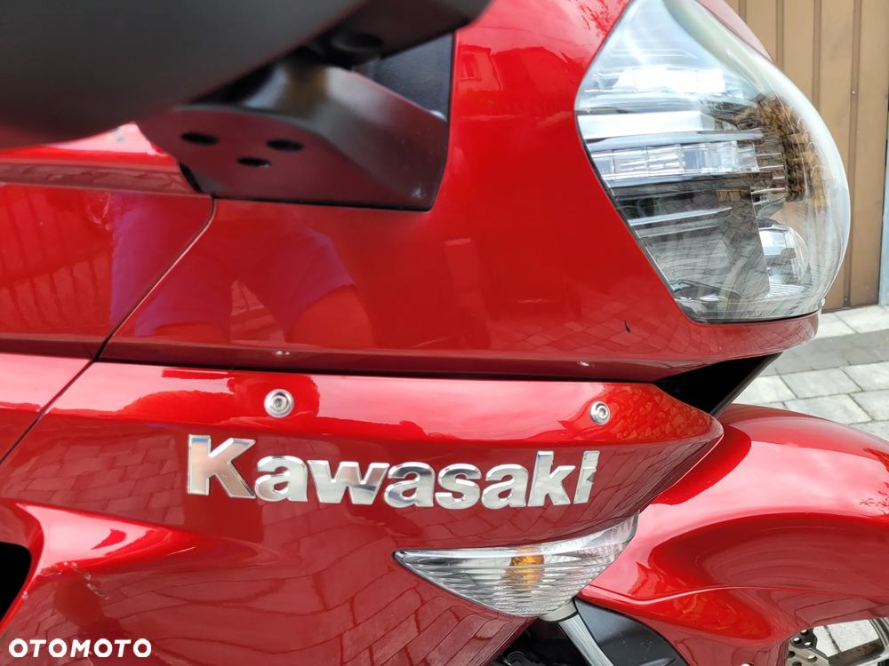 Kawasaki GTR - 11