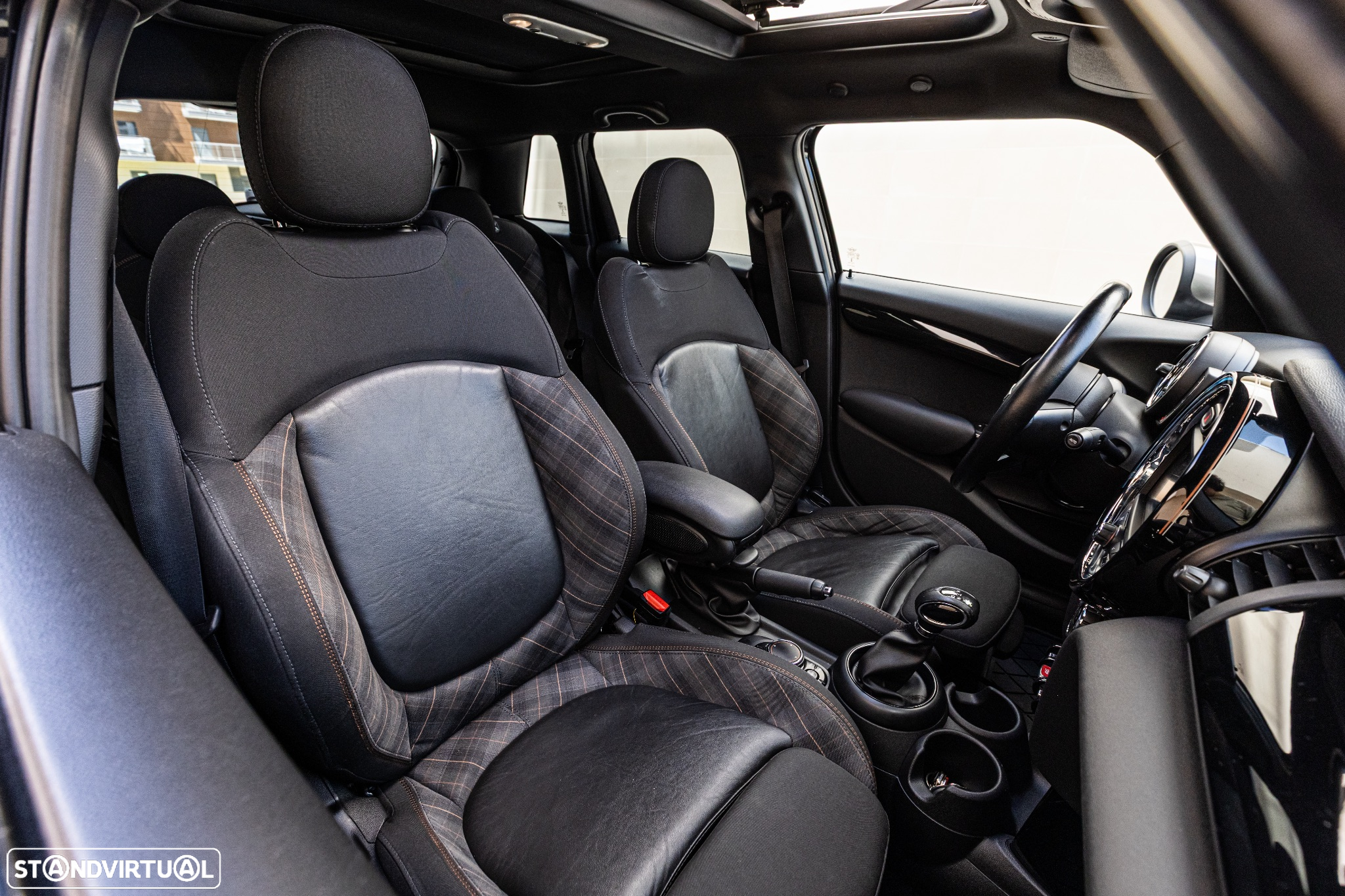 MINI 5 Portas Cooper Aut. Seven Chili - 21
