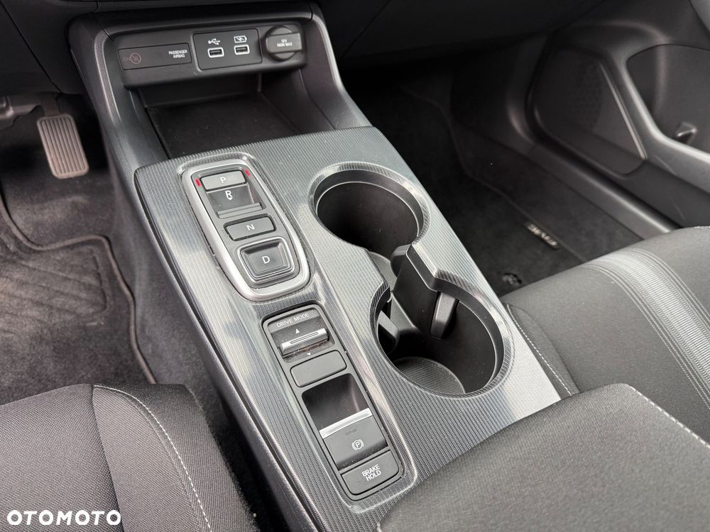 Honda Civic 2.0 i-MMD Elegance CVT - 32