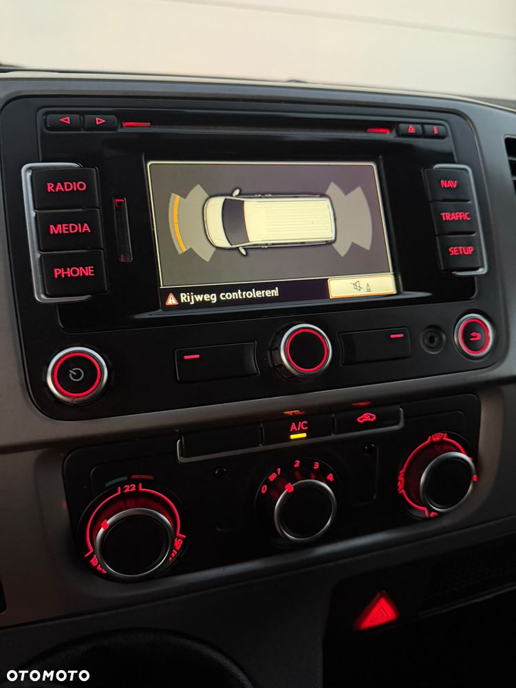 Volkswagen TRANSPORTER T5 L2H1 LIFT Długi Klima Elektryka Navi Tempomat Furgon 3os. 2xPdc Hak - 26