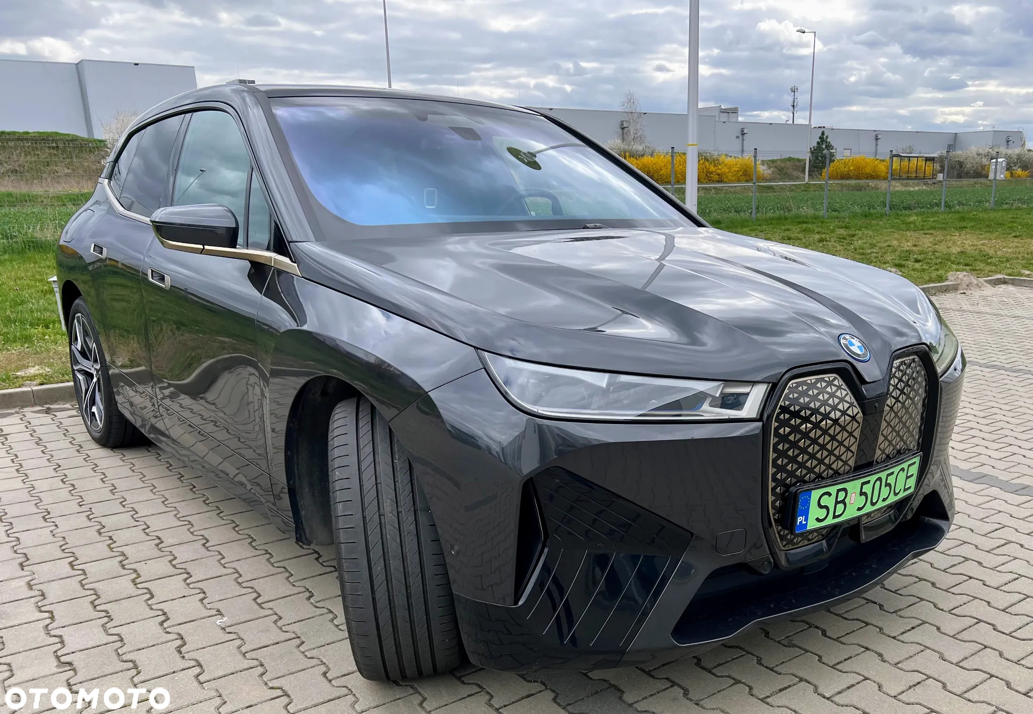 BMW iX - 2