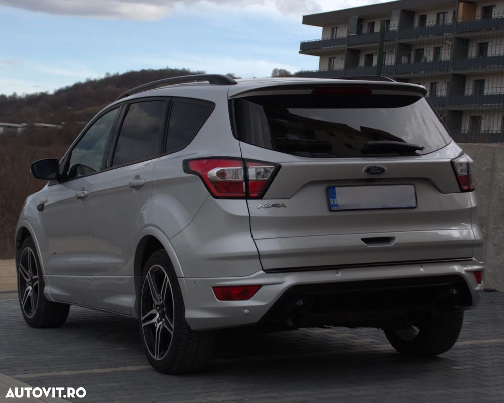 Ford Kuga 2.0 TDCi 4WD Powershift ST-Line - 3