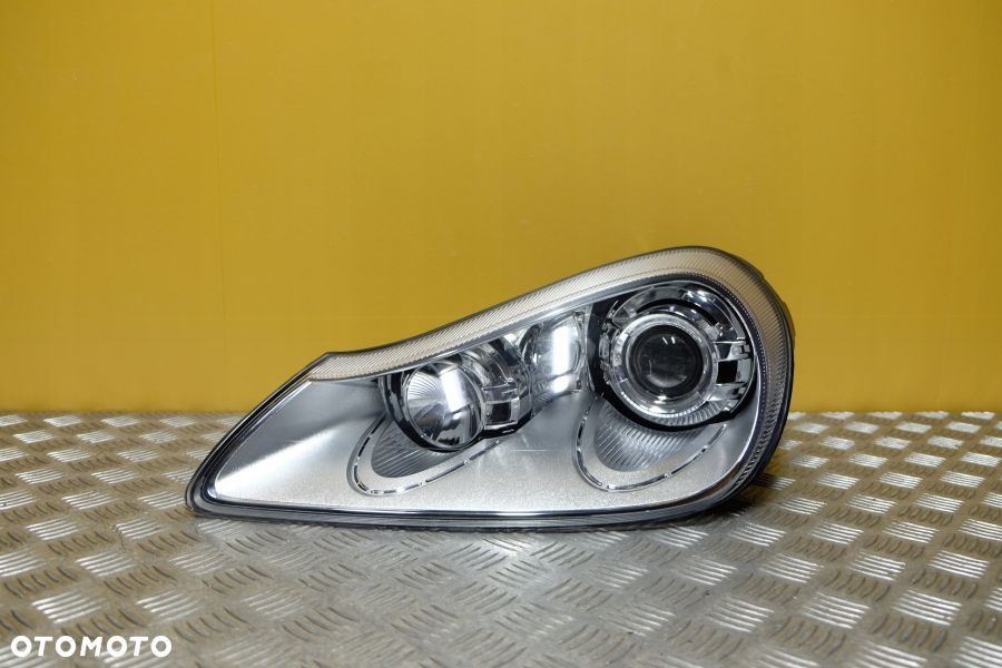 PORSCHE CAYENNE 2008-2010 REFLEKTOR LAMPA XENON L USA - 1