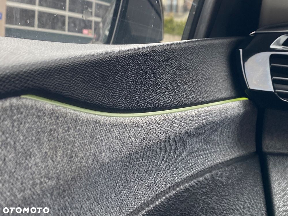 Peugeot 308 BlueHDi 130 EAT8 Allure Pack - 15