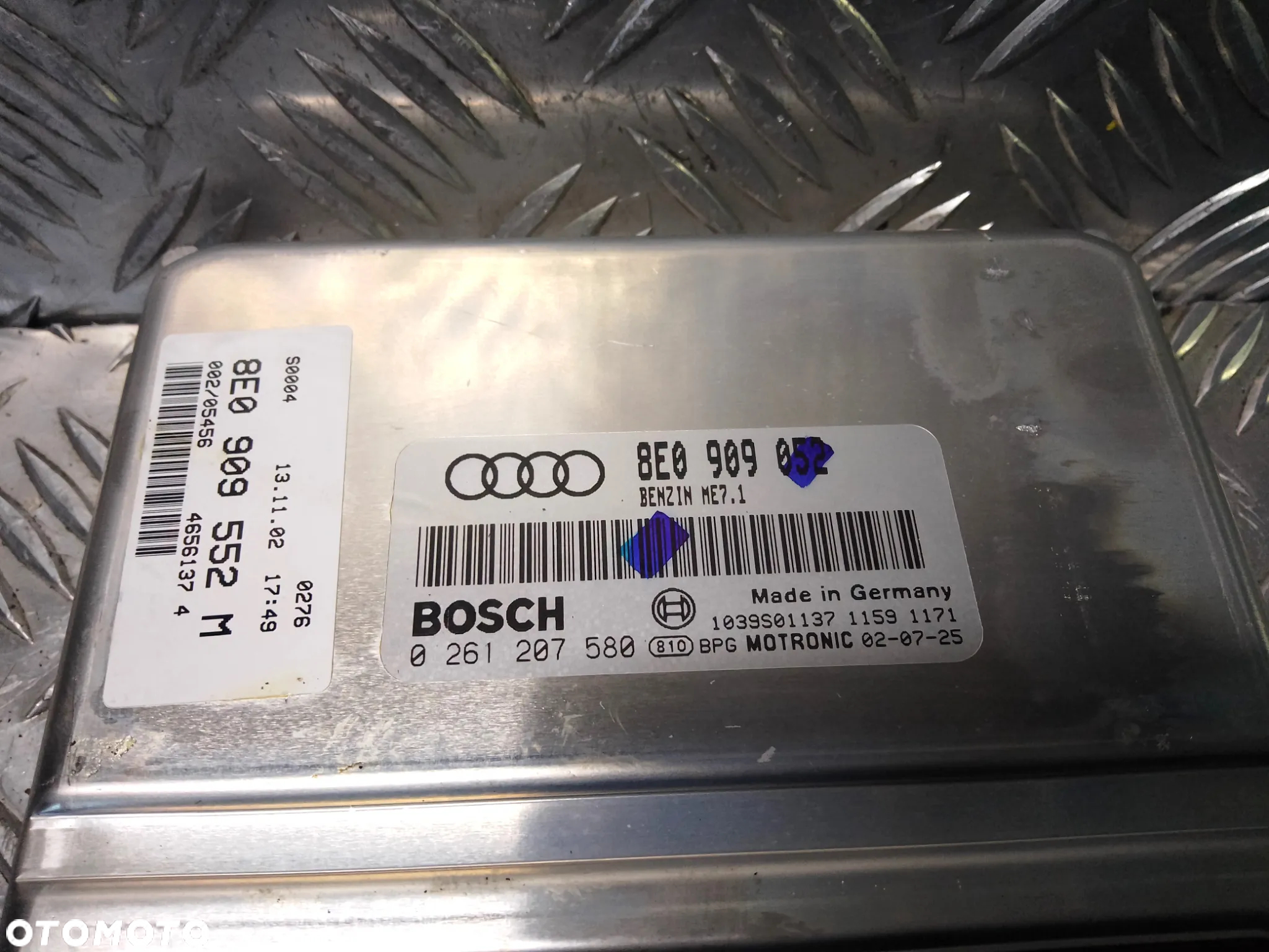 Sterownik silnika AUDI A4 B6 2.4 v6 8E0909052 - 2