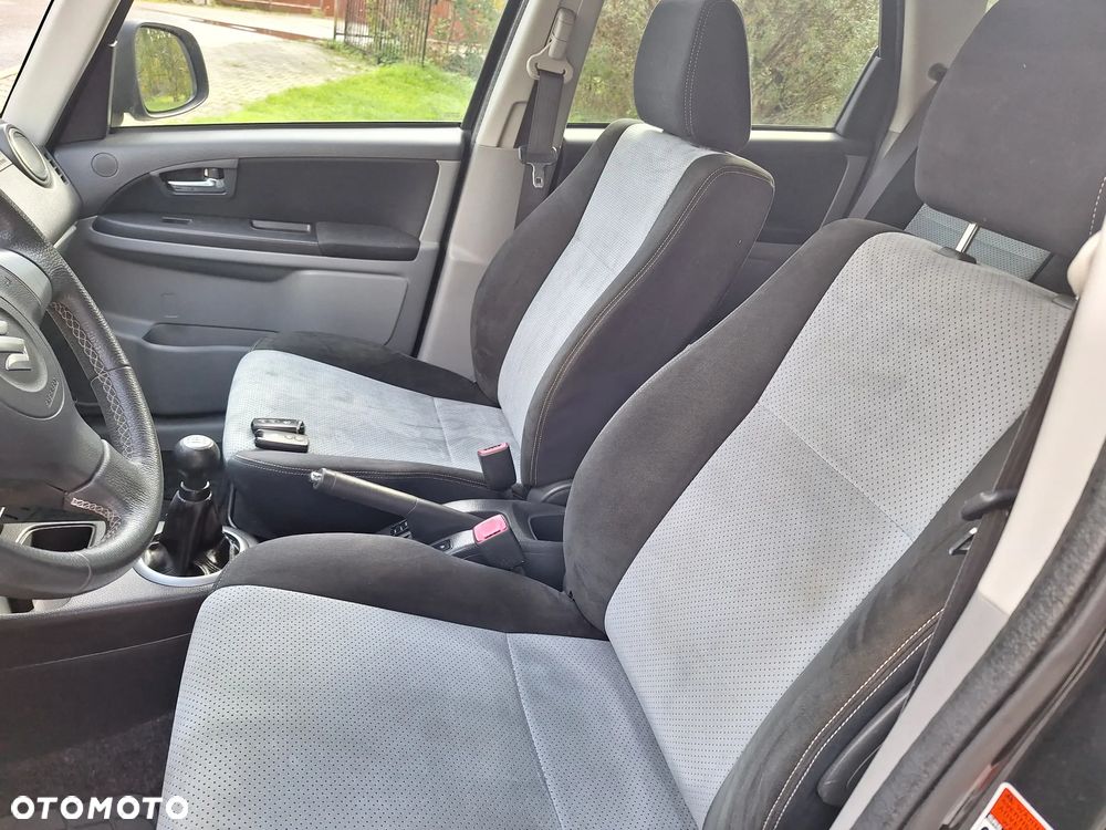 Suzuki SX4 1.6 Premium 4WD - 14