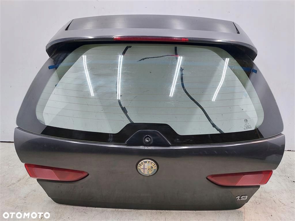 Klapa tył tylna SZYBA LAMPA Alfa Romeo 156 LAK:CZARNY 1997-2006 - 1