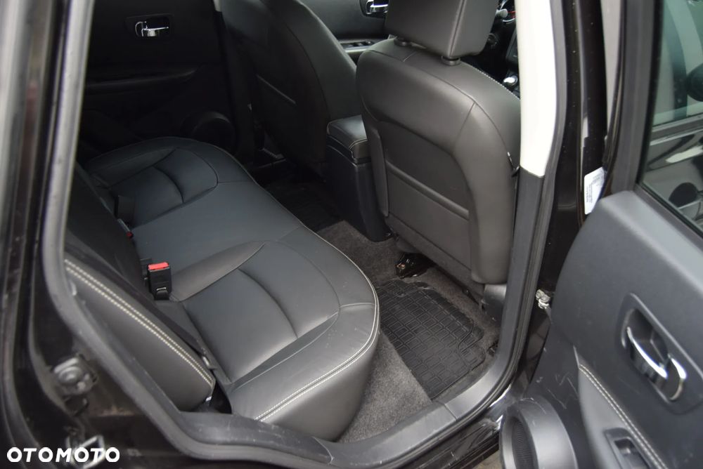Nissan Qashqai 2.0 dCi 4 x 4 DPF tekna - 18