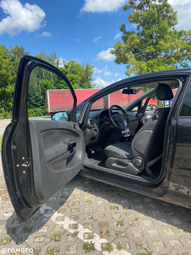 Opel Corsa 1.2 16V Cosmo - 5