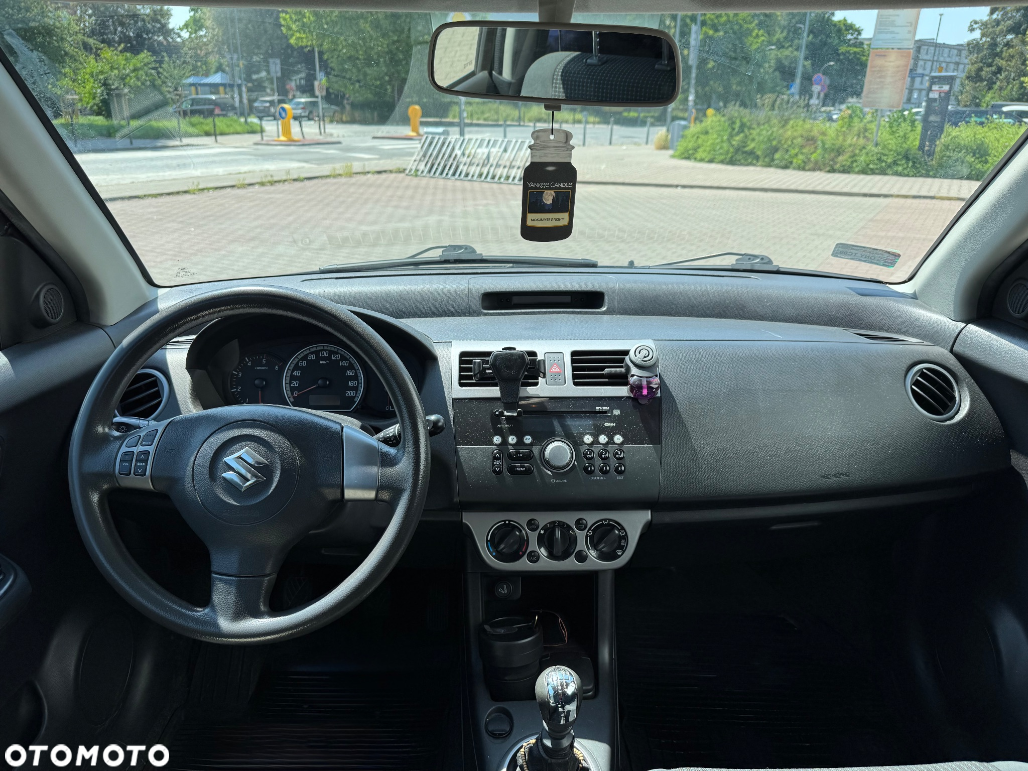 Suzuki Swift - 11