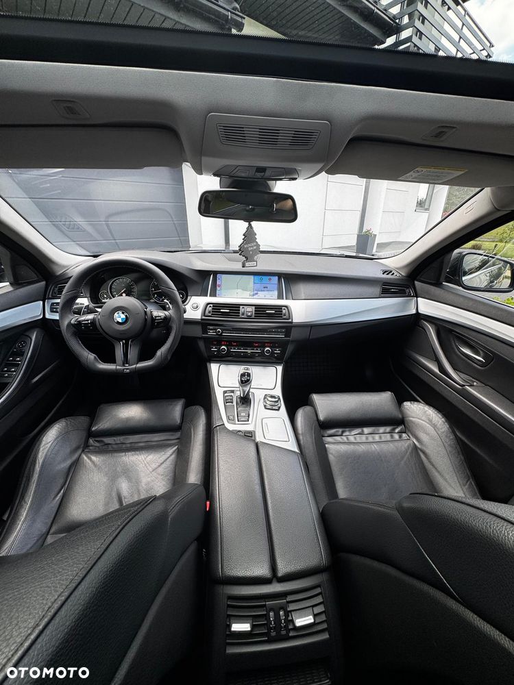 BMW Seria 5 525d - 14
