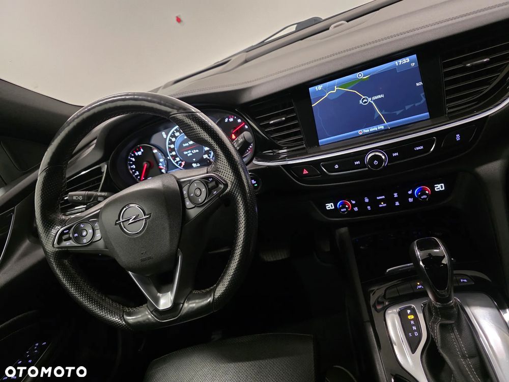 Opel Insignia 2.0 BiTurbo 4x4 Exclusive - 8