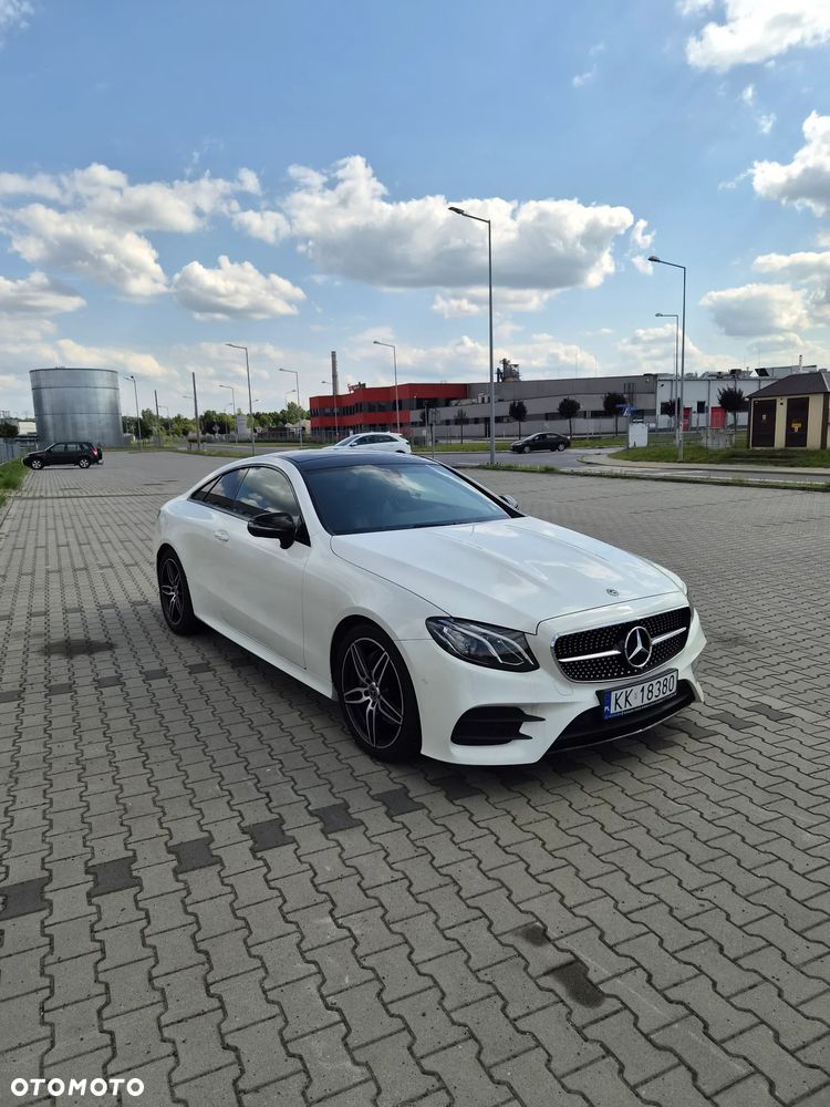 Mercedes-Benz Klasa E 200 9G-TRONIC - 1