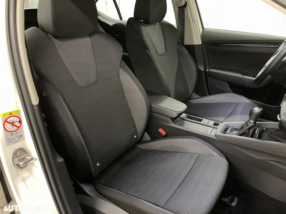 Skoda Octavia 1.5 TSI Ambition - 9