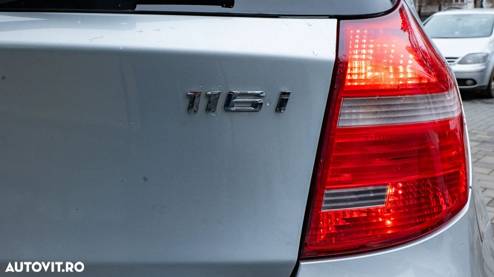BMW Seria 1 116i - 29