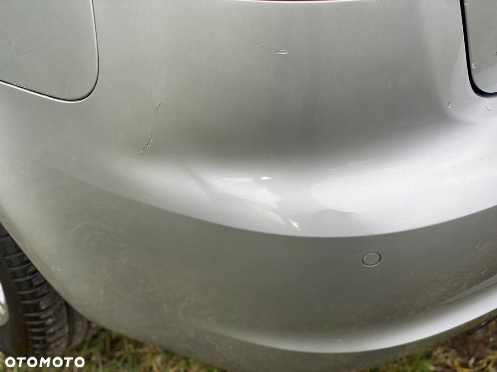 Audi A3 1.6 TDI DPF Attraction - 4