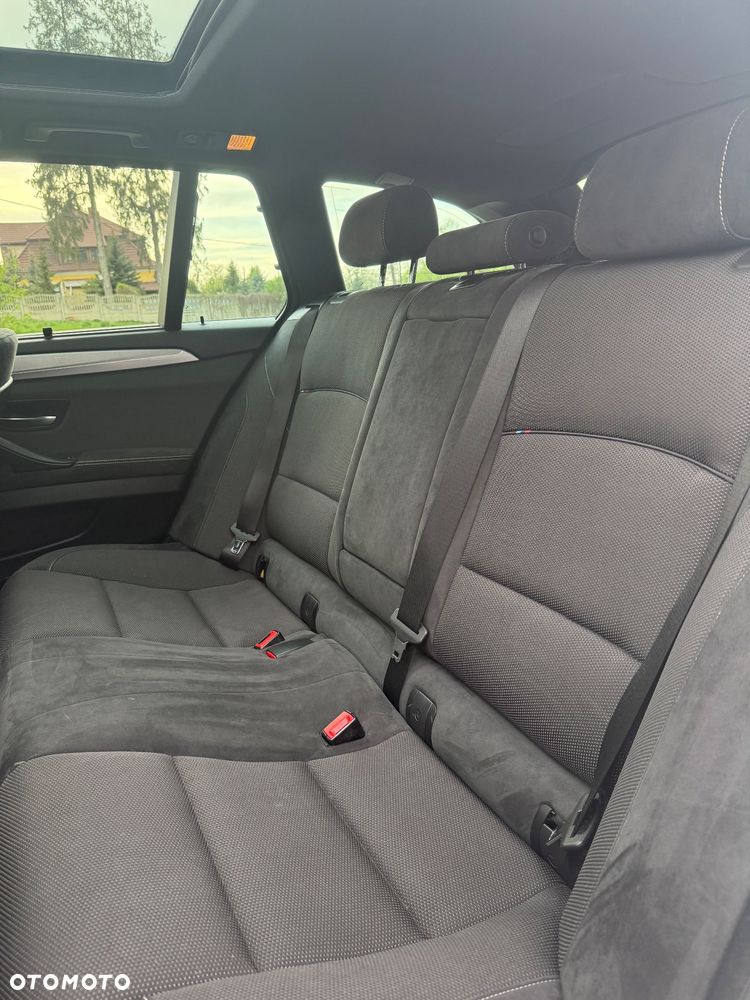 BMW Seria 5 525d - 10