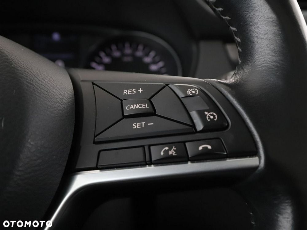 Nissan Qashqai 1.6 DIG-T N-Connecta - 30
