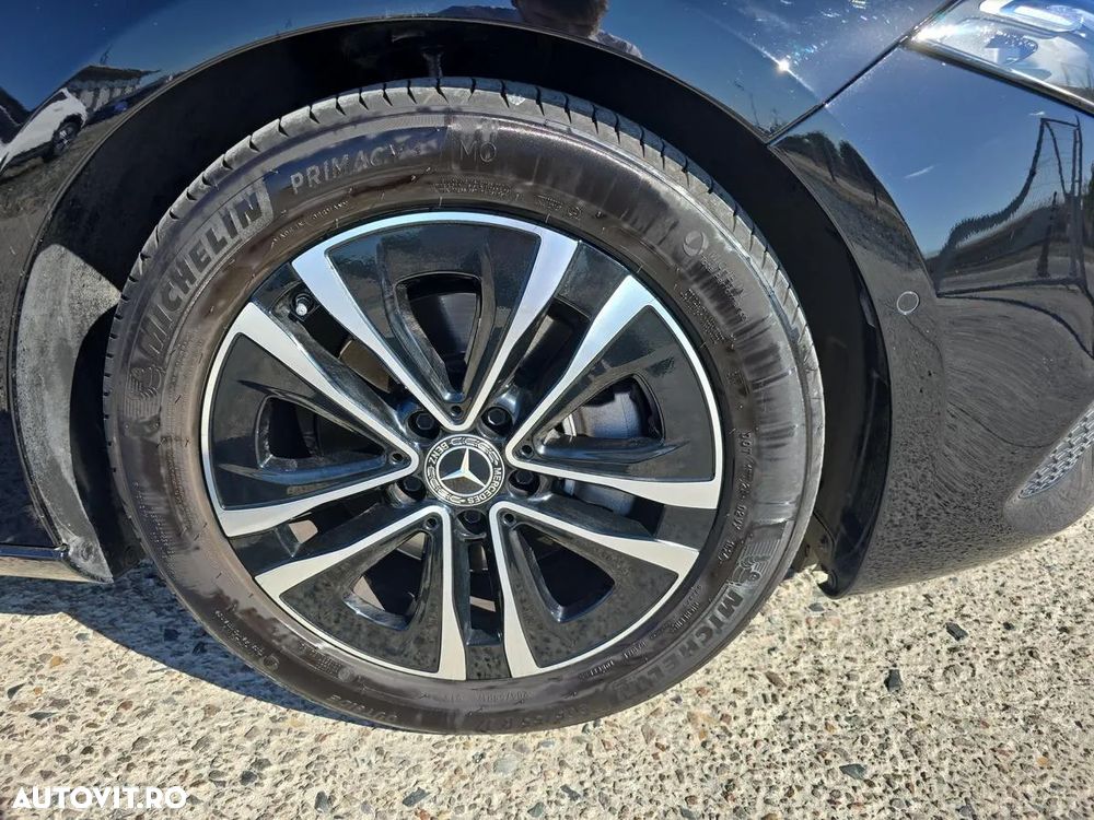 Mercedes-Benz A 180 d 8G-DCT - 15