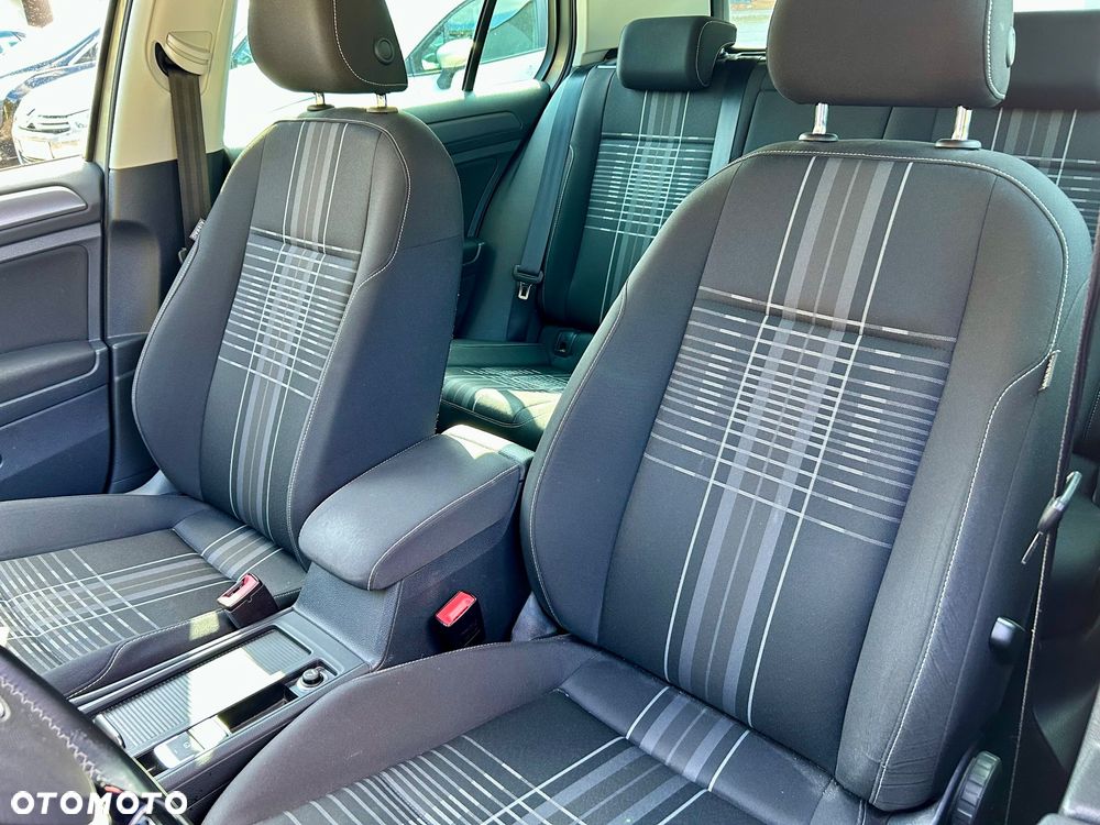 Volkswagen Golf 1.2 TSI BMT Trendline DSG - 18