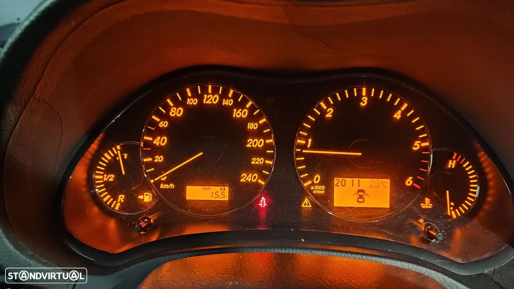 Toyota Avensis SW 2.0 D-4D Sol - 21