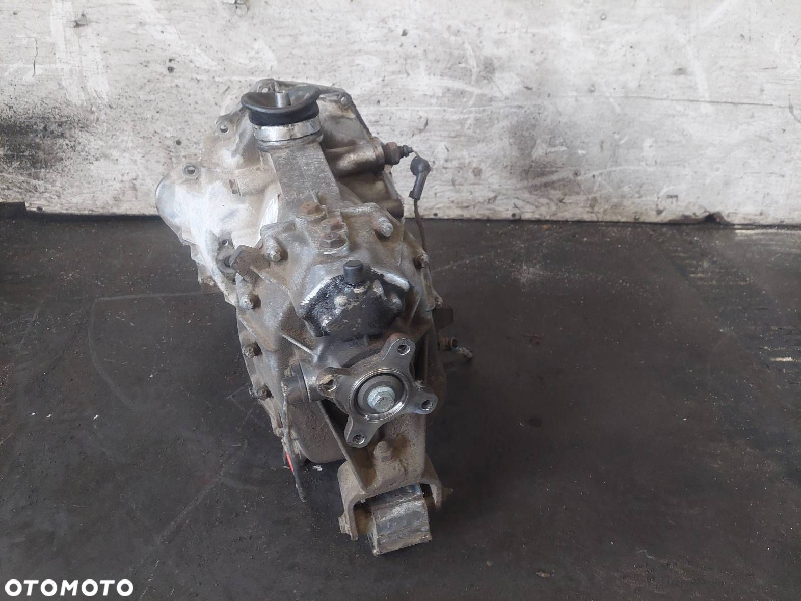 SKRZYNIA BIEGÓW MANUAL 5 BIEGÓW VOLKSWAGEN LT 46 2.8 TDI EXF - 3