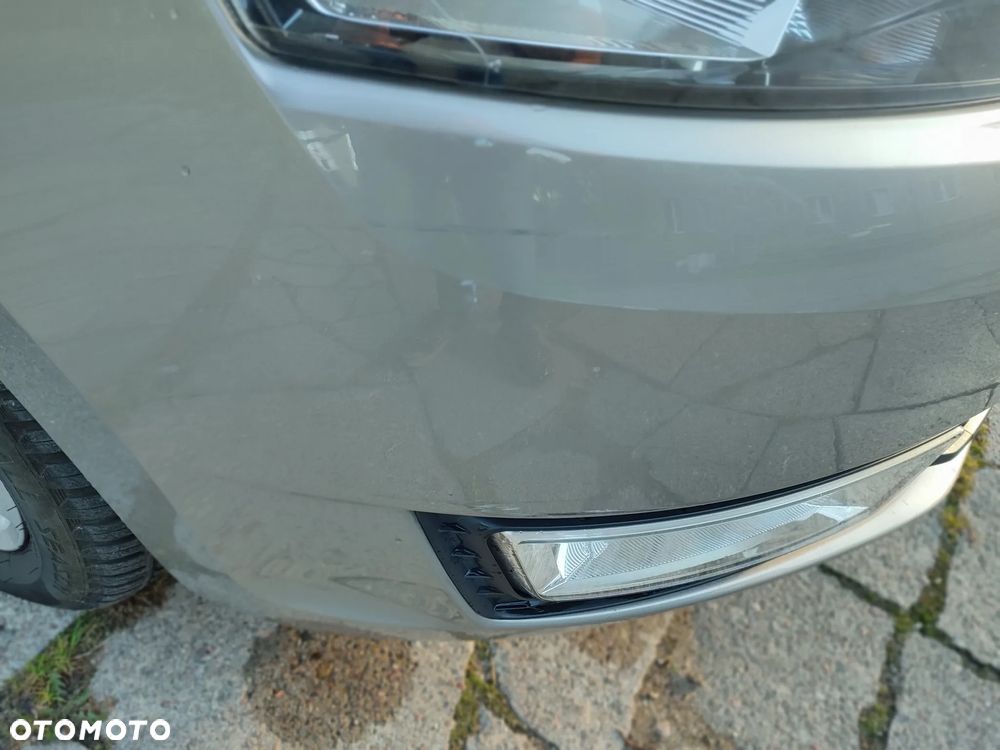 Skoda RAPID 1.2 TSI Ambition - 10