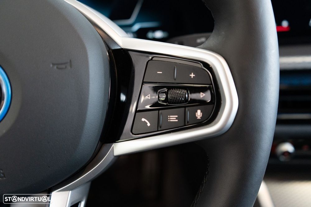 BMW i4 eDrive40 Pack Desportivo M - 33