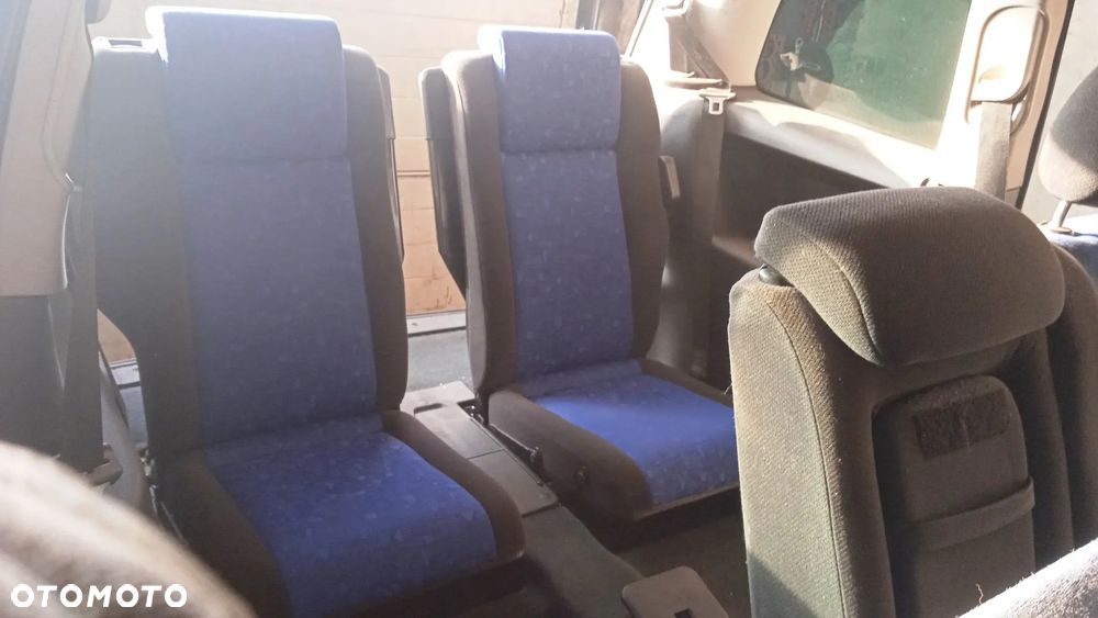 Fotel kierowcy pasażera podgrzewany kanapa - 3-rzędy 7-miejsc Opel Zafira A - 9