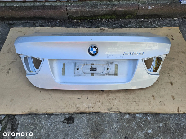 BMW E90 SEDAN LIFT KLAPA TYL NA TITAN SILBER WAWA