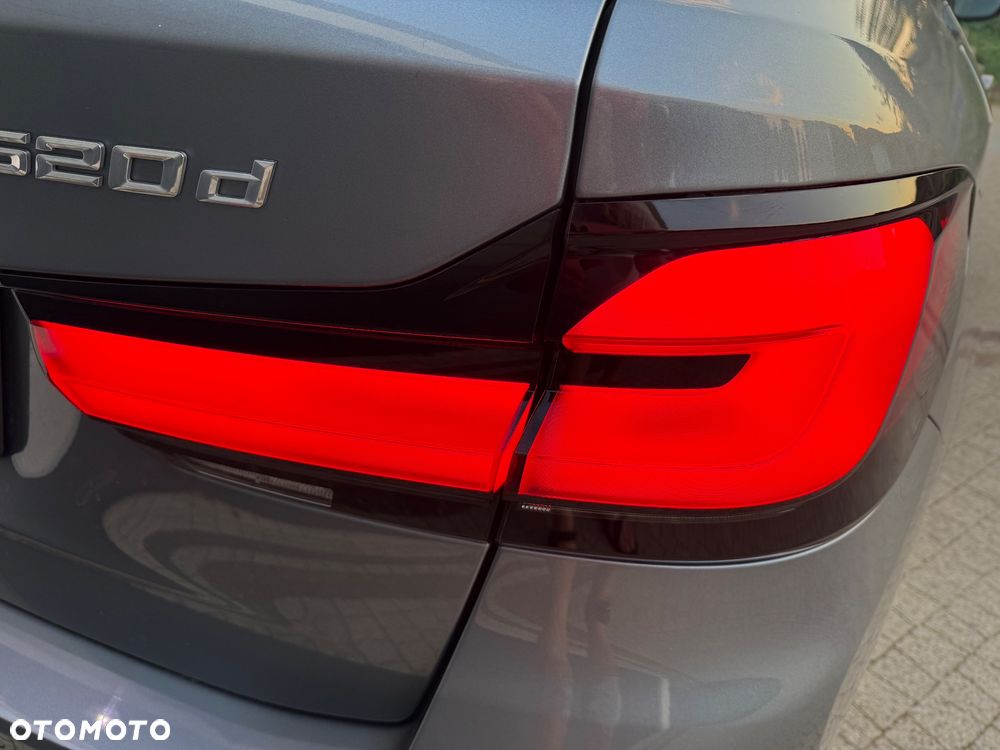 BMW Seria 5 520d Luxury Line sport - 7