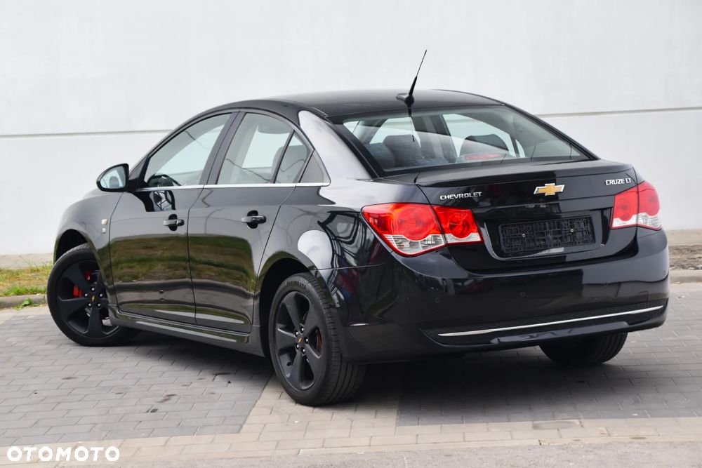 Chevrolet Cruze 1.8 LT+ - 34