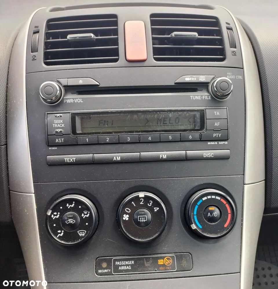 TOYOTA AURIS 1.6 E15 3D LICZNIK ZEGARY PANEL RADIO KLAPA BAGAŻNIKA ZDERZAK PRZÓD TYŁ DRZWI PRZÓD TYŁ MASKA BŁOTNIK LAMPA PAS PRZEDNI SZYBA LUSTERKO SILNIK SKRZYNIA CAŁY NA CZĘŚCI - 3