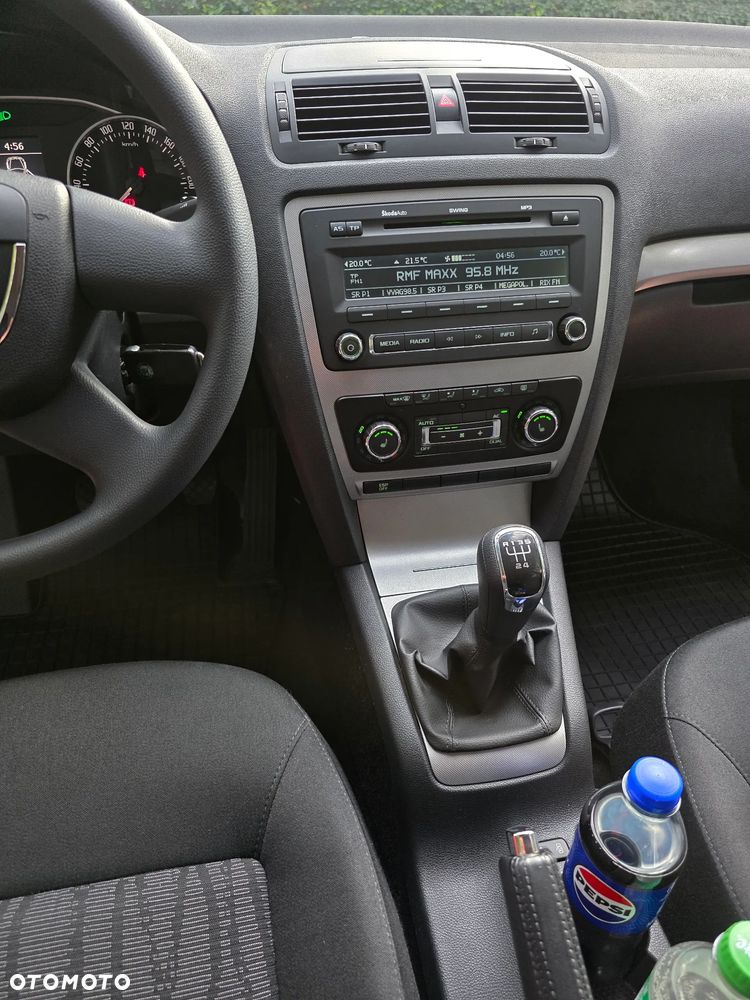 Skoda Octavia 1.6 Elegance - 19