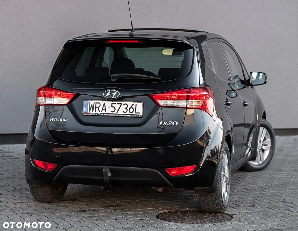 Hyundai ix20 - 12
