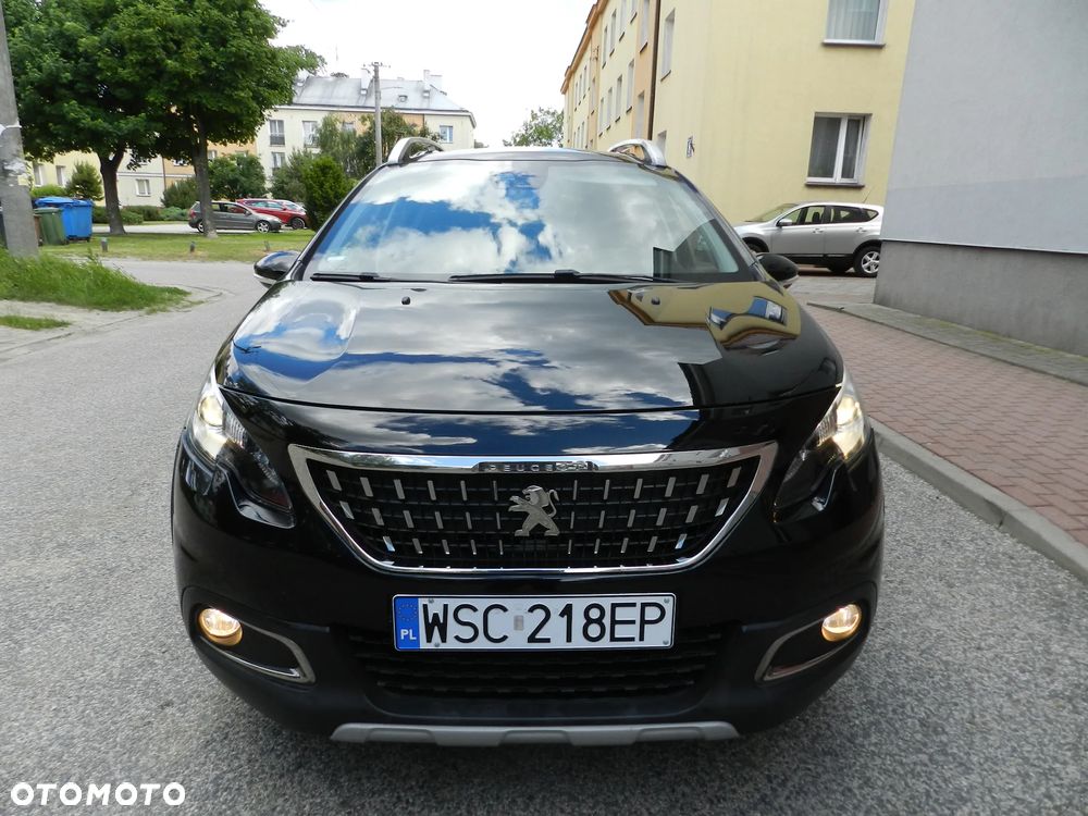 Peugeot 2008 1.2 Pure Tech GPF Style S&S EAT6 - 10