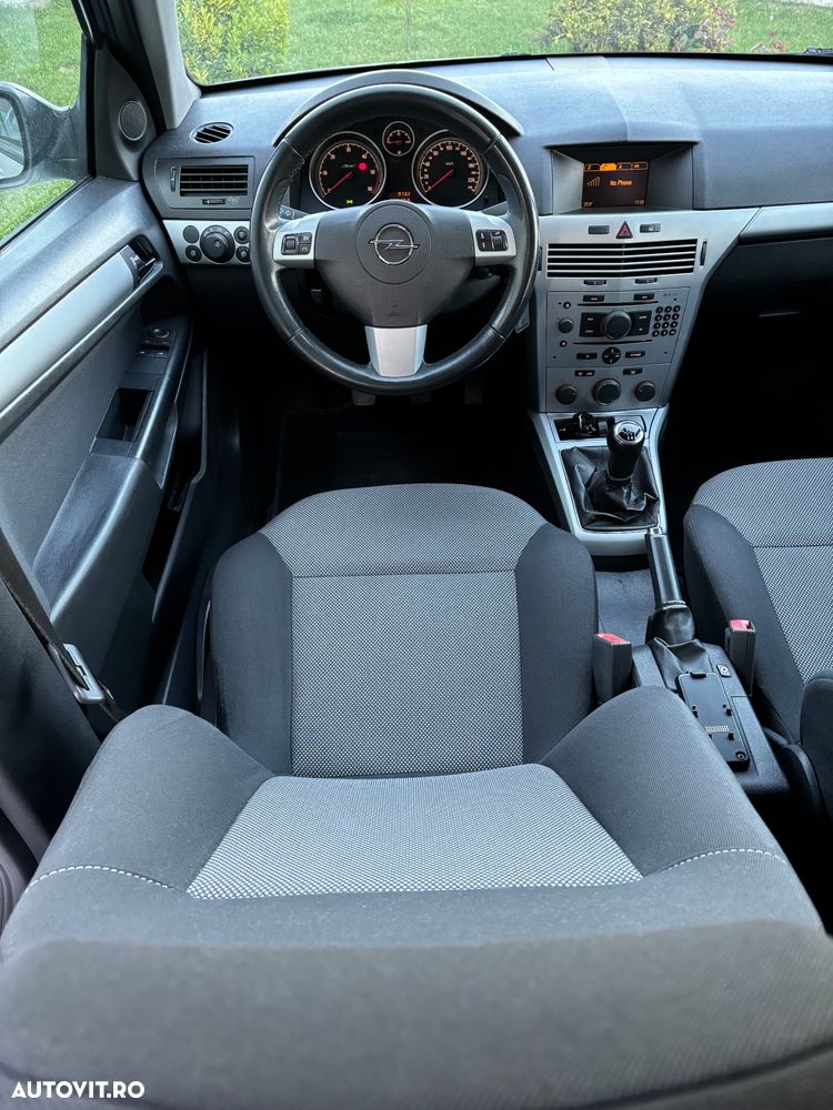 Opel Astra 1.7 CDTI Essentia - 9