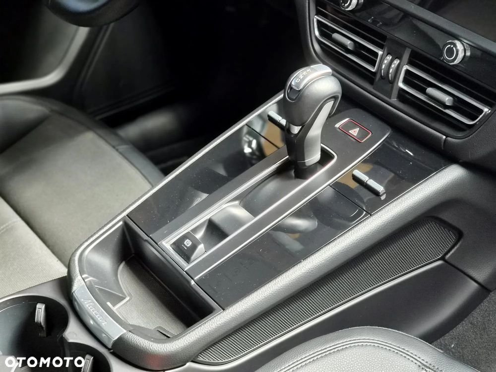 Porsche Macan Standard - 21