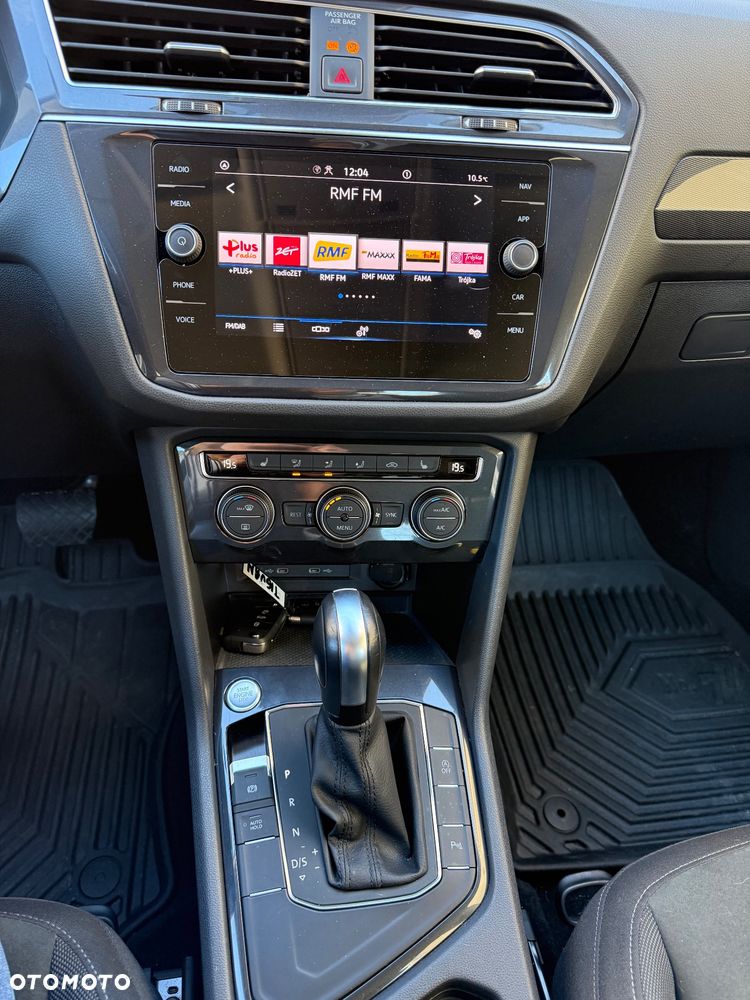 Volkswagen Tiguan - 33